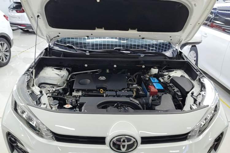 Used Toyota Wildlander 2022 2.0L CVT Two-Wheel Drive Luxury Edition Engine Bay