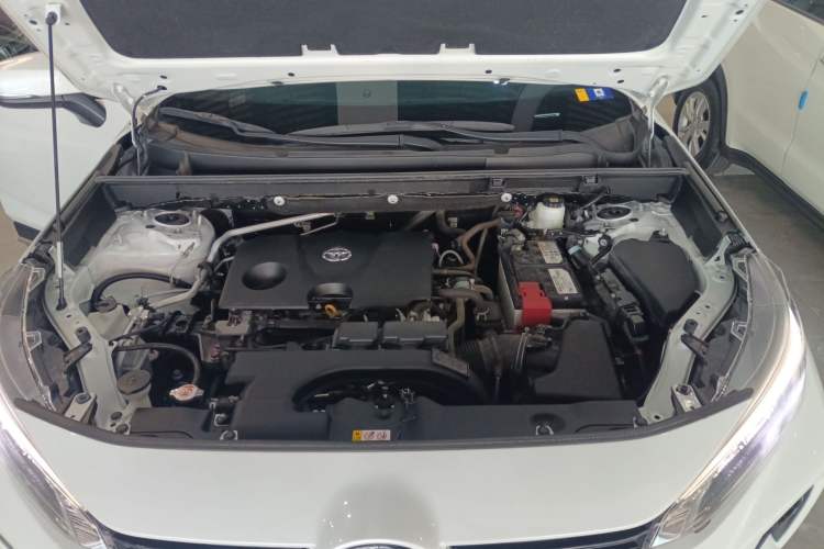Used Toyota Wildlander 2022 2.0L CVT Four-Wheel Drive Luxury Edition Engine Bay