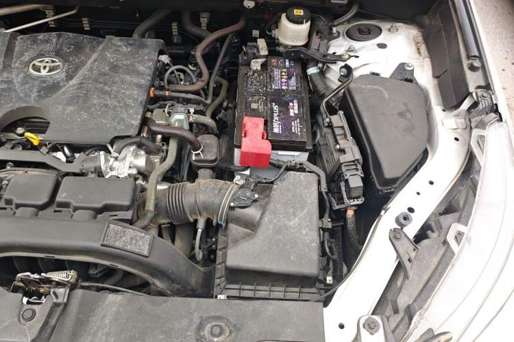 Used Toyota Wildlander 2022 2.0L CVT Two-Wheel Drive Luxury Edition Engine Bay Left