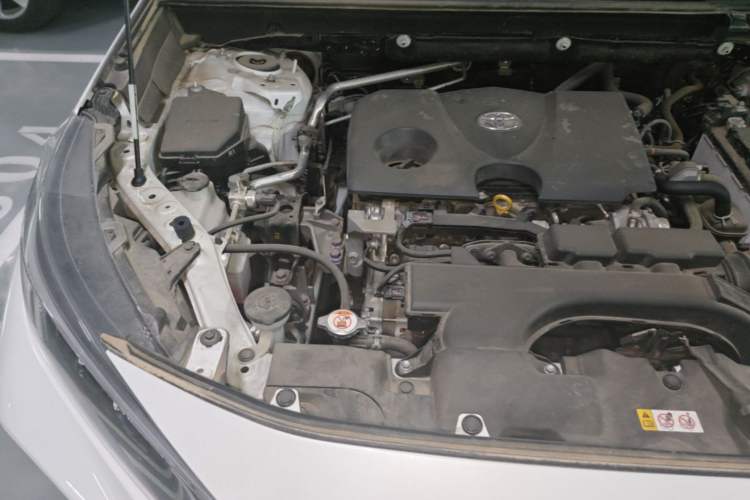 Used Toyota Wildlander 2022 2.0L CVT Two-Wheel Drive Luxury Edition Engine Bay Right