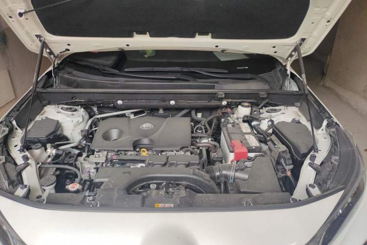 Used Toyota Wildlander 2022 2.0L CVT Two-Wheel Drive Luxury PLUS Edition Engine Bay