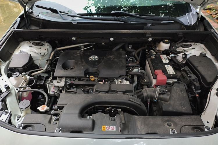 Used Toyota Wildlander 2022 2.0L CVT Two-Wheel Drive Luxury PLUS Edition Engine Bay