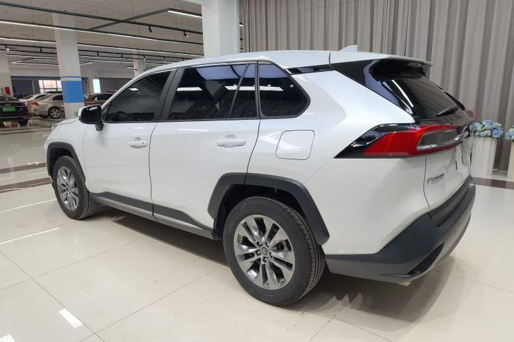 Used Toyota Wildlander 2022 2.0L CVT Two-Wheel Drive Luxury PLUS Edition Exterior 2