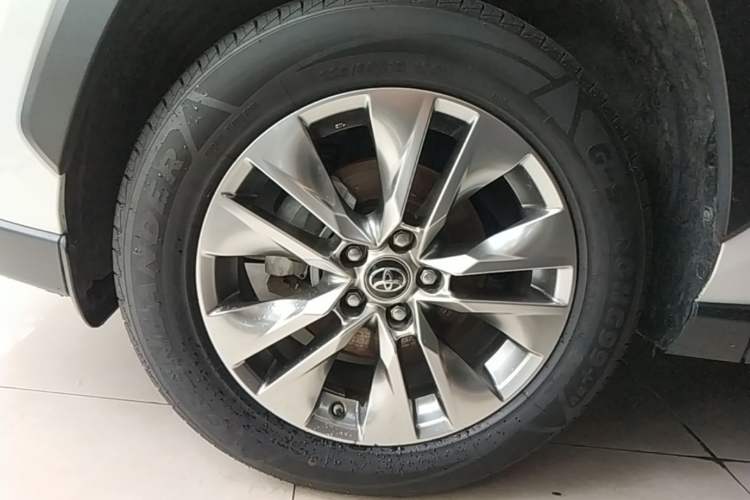 Used Toyota Wildlander 2022 2.0L CVT Two-Wheel Drive Luxury PLUS Edition Exterior 4