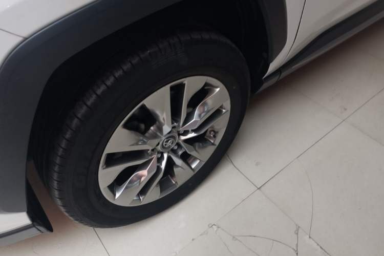 Used Toyota Wildlander 2022 2.0L CVT Two-Wheel Drive Luxury PLUS Edition Exterior 4