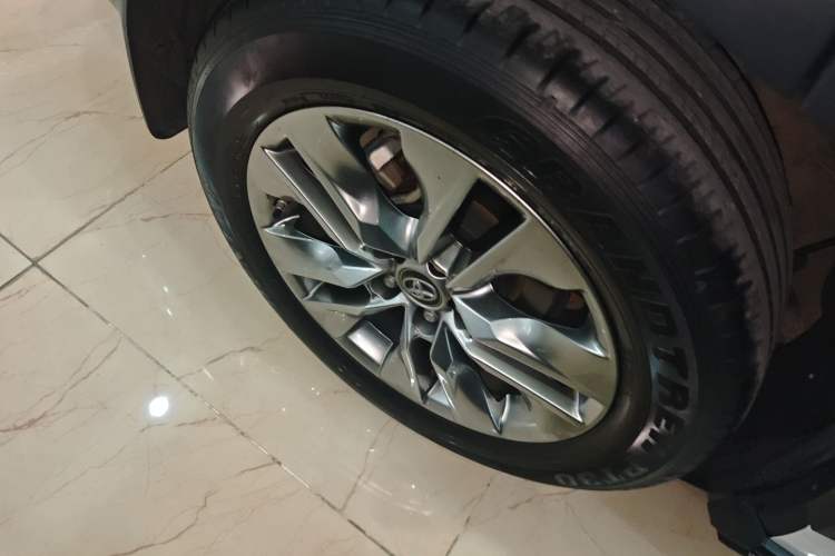 Used Toyota Wildlander 2022 2.0L CVT 4x4 Luxury PLUS Edition Exterior 8