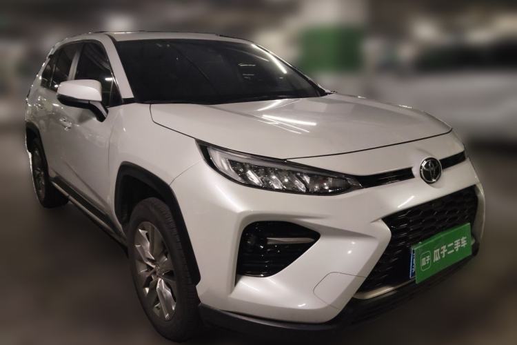 Used Toyota Wildlander 2022 2.0L CVT Four-Wheel Drive Luxury Edition Front Right 45 Deg