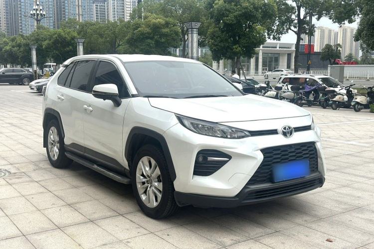 Used Toyota Wildlander 2022 Updated Version 2.0L CVT Two-Wheel Drive Leading Edition Front Right 45 Deg