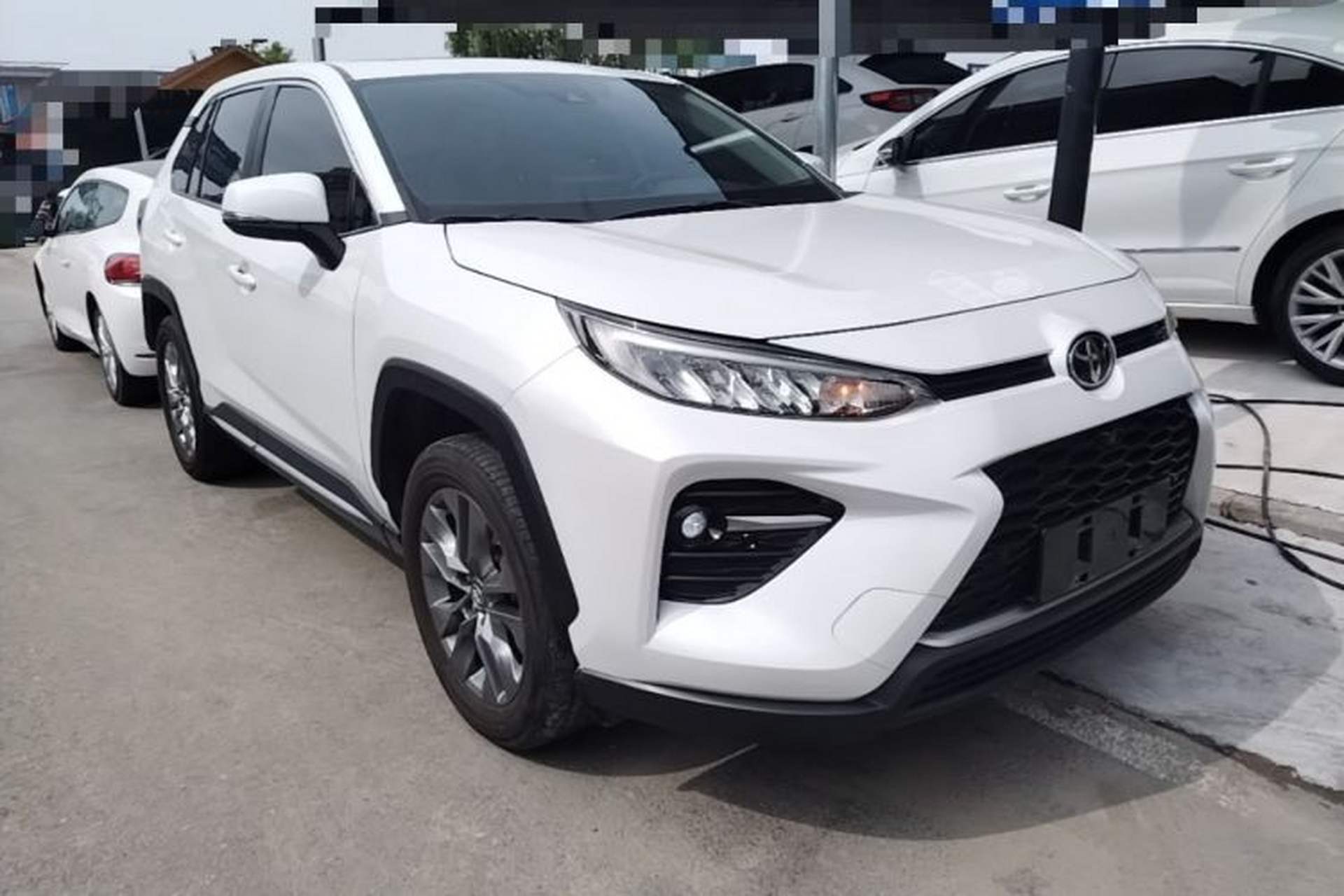 Used Toyota Wildlander 2022 2.0L CVT Two-Wheel Drive Luxury PLUS Edition Front Right 45 Deg