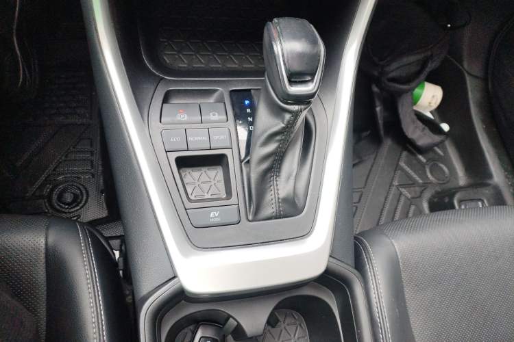 Used Toyota Wildlander 2022 Dual-Engine 2.5L E-CVT Two-Wheel Drive Prestige Edition Gear Lever