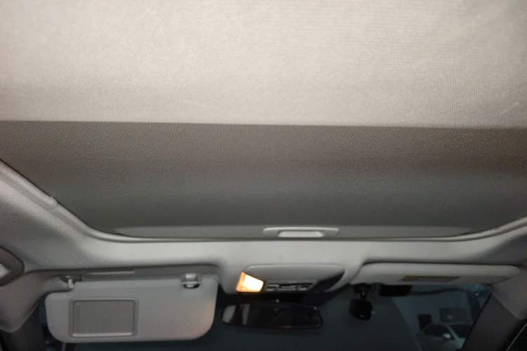 Used Toyota Wildlander 2022 2.0L CVT Two-Wheel Drive Luxury Edition Headliner
