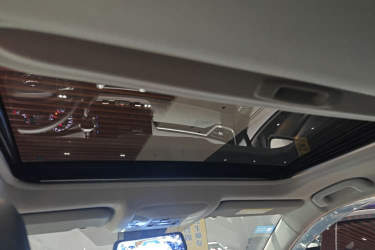 Used Toyota Wildlander 2022 2.0L CVT 4x4 Luxury PLUS Edition Headliner