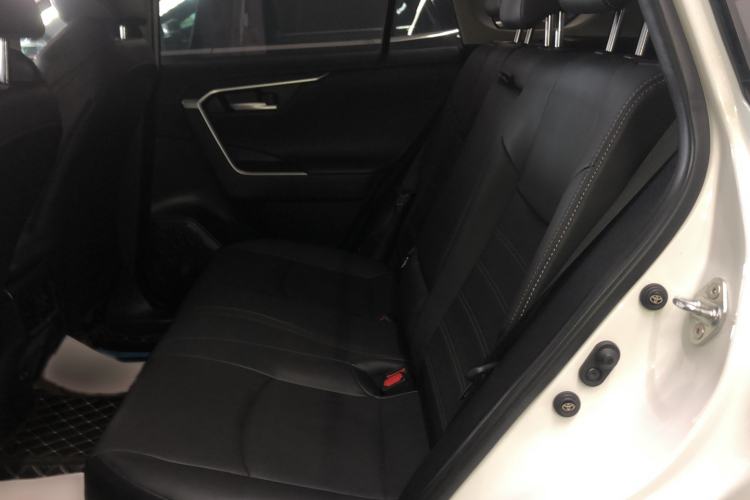 Used Toyota Wildlander 2022 2.0L CVT Two-Wheel Drive Luxury PLUS Edition Interior 1