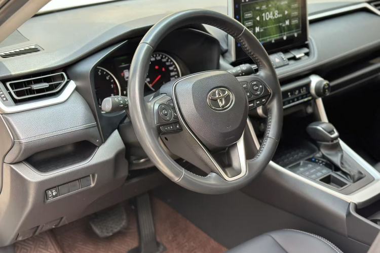 Used Toyota Wildlander 2022 2.0L CVT Four-Wheel Drive Luxury Edition Interior 1