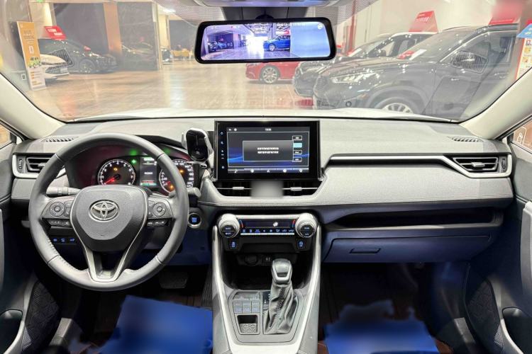 Used Toyota Wildlander 2022 2.0L CVT 4x4 Luxury PLUS Edition Interior 1