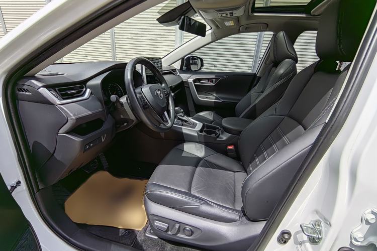 Used Toyota Wildlander 2022 2.0L CVT Two-Wheel Drive Luxury Edition Interior 1