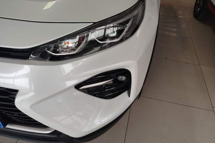 Used Toyota Wildlander 2022 2.0L CVT Two-Wheel Drive Prestige Edition Left Front Headlight