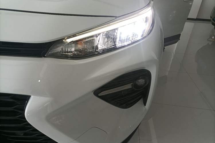 Used Toyota Wildlander 2022 2.0L CVT 4x4 Luxury PLUS Edition Left Front Headlight