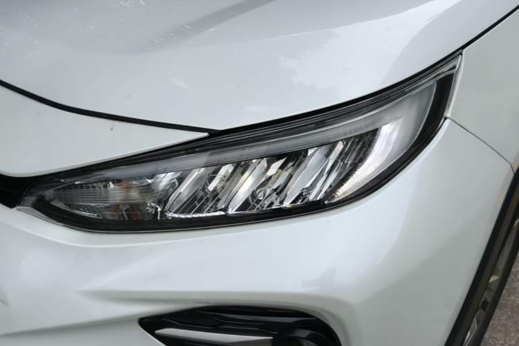 Used Toyota Wildlander 2022 2.0L CVT Two-Wheel Drive Luxury PLUS Edition Left Front Headlight