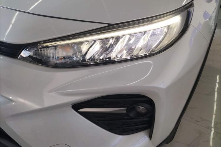 Used Toyota Wildlander 2022 Updated Version 2.0L CVT Two-Wheel Drive Leading Edition Left Front Headlight