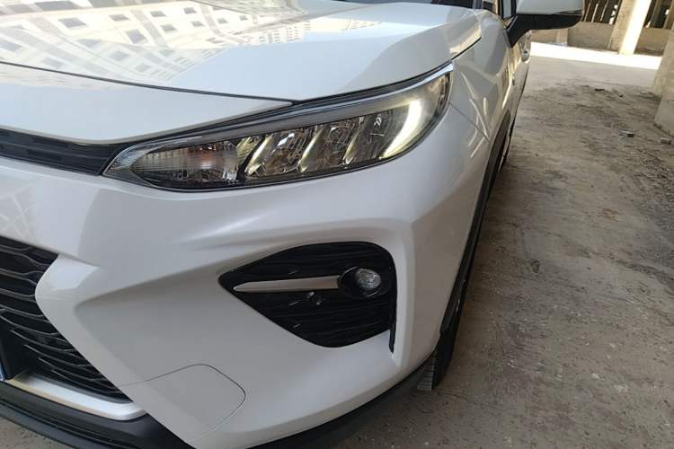 Used Toyota Wildlander 2022 Dual-Motor 2.5L E-CVT 4x4 Luxury PLUS Edition Left Front Headlight