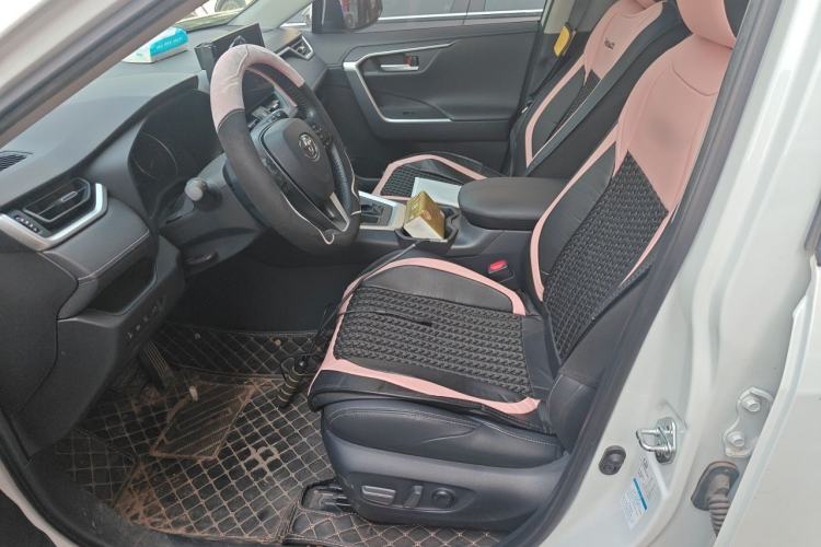 Used Toyota Wildlander 2022 2.0L CVT 4x4 Luxury PLUS Edition Left Front Seat