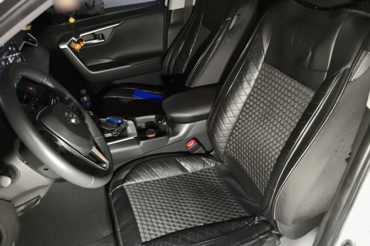 Used Toyota Wildlander 2022 2.0L CVT Two-Wheel Drive Luxury PLUS Edition Left Front Seat