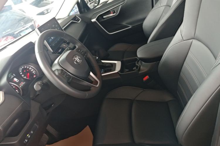 Used Toyota Wildlander 2022 2.0L CVT 4x4 Luxury PLUS Edition Left Front Seat