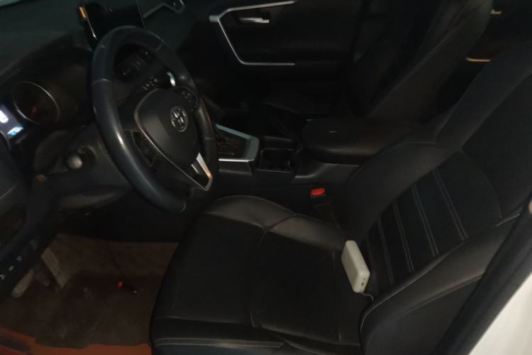Used Toyota Wildlander 2022 2.0L CVT Two-Wheel Drive Luxury PLUS Edition Left Front Seat