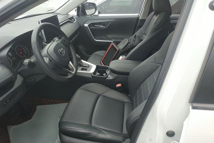 Used Toyota Wildlander 2022 2.0L CVT Four-Wheel Drive Luxury Edition Left Front Seat