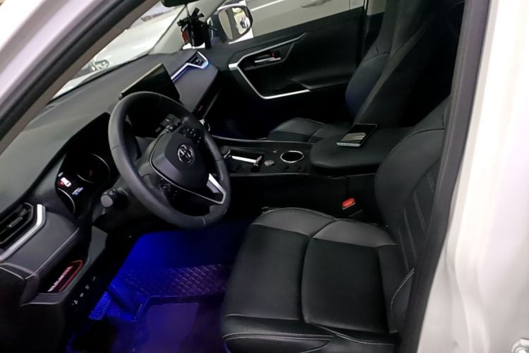 Used Toyota Wildlander 2022 2.0L CVT Two-Wheel Drive Luxury PLUS Edition Left Front Seat
