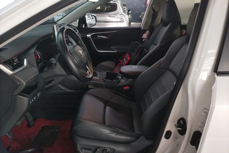 Used Toyota Wildlander 2022 2.0L CVT Two-Wheel Drive Luxury PLUS Edition Left Front Seat