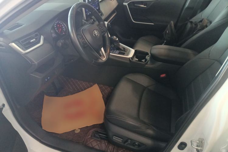 Used Toyota Wildlander 2022 2.0L CVT Four-Wheel Drive Luxury Edition Left Front Seat