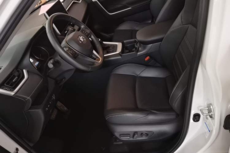 Used Toyota Wildlander 2022 2.0L CVT 4x4 Luxury PLUS Edition Left Front Seat