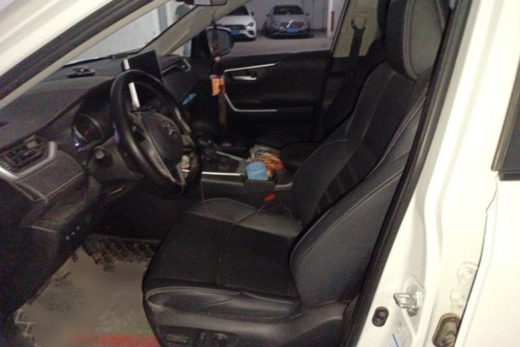 Used Toyota Wildlander 2022 2.0L CVT 4x4 Luxury PLUS Edition Left Front Seat