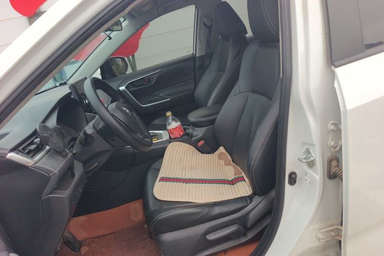 Used Toyota Wildlander 2022 Updated Version 2.0L CVT Two-Wheel Drive Leading Edition Left Front Seat