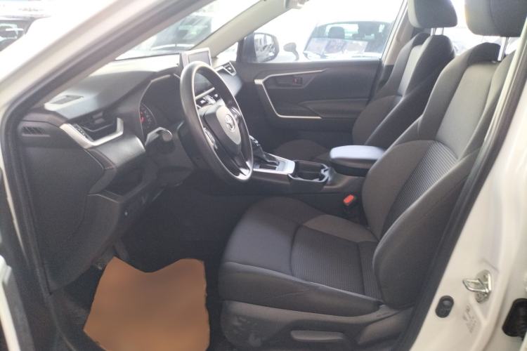 Used Toyota Wildlander 2022 Updated Version 2.0L CVT Two-Wheel Drive Leading Edition Left Front Seat