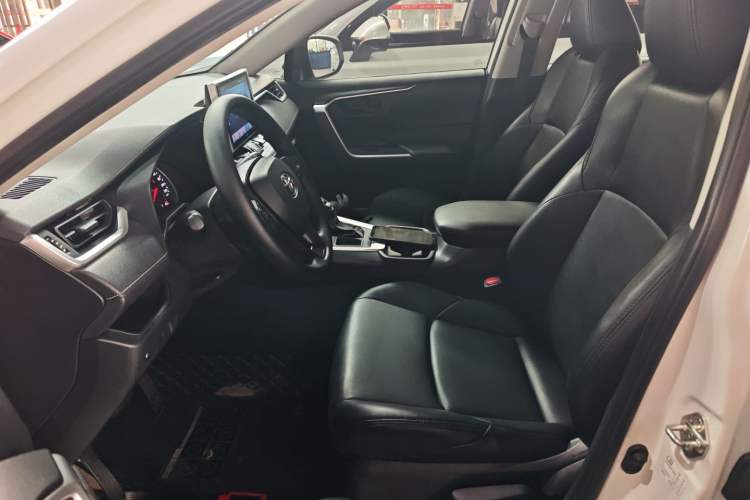 Used Toyota Wildlander 2022 2.0L CVT Two-Wheel Drive Leading Edition Left Front Seat