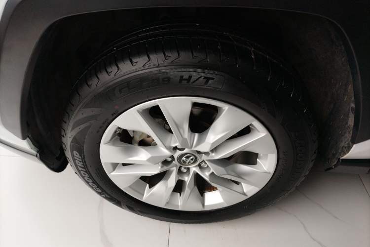 Used Toyota Wildlander 2022 2.0L CVT Two-Wheel Drive Leading Edition Left Front Wheel Hub