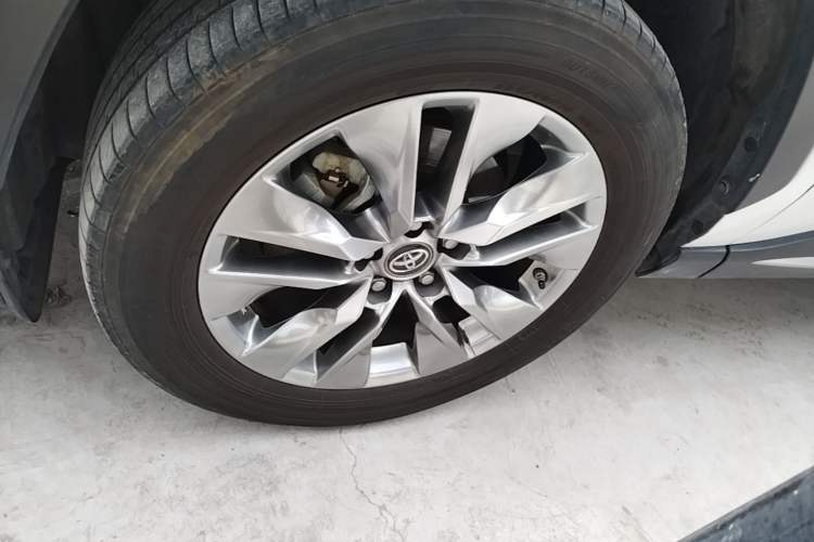 Used Toyota Wildlander 2022 2.0L CVT Two-Wheel Drive Luxury PLUS Edition Left Front Wheel Hub