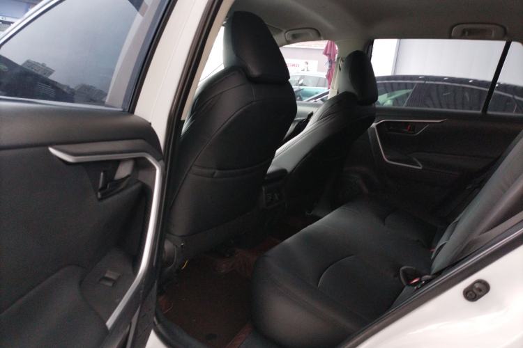 Used Toyota Wildlander 2022 2.0L CVT Two-Wheel Drive Leading Edition Left Rear Seat