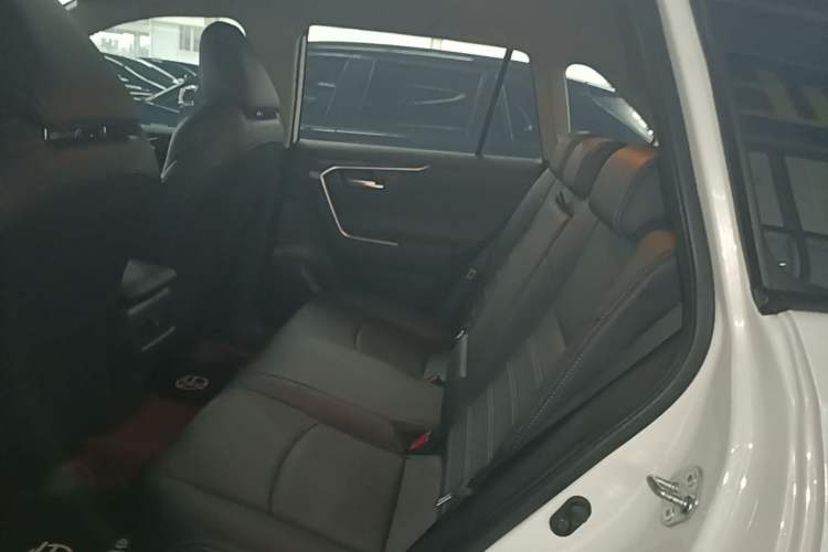 Used Toyota Wildlander 2022 2.0L CVT Two-Wheel Drive Luxury PLUS Edition Left Rear Seat