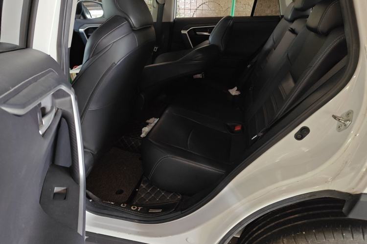 Used Toyota Wildlander 2022 2.0L CVT Two-Wheel Drive Luxury PLUS Edition Left Rear Seat