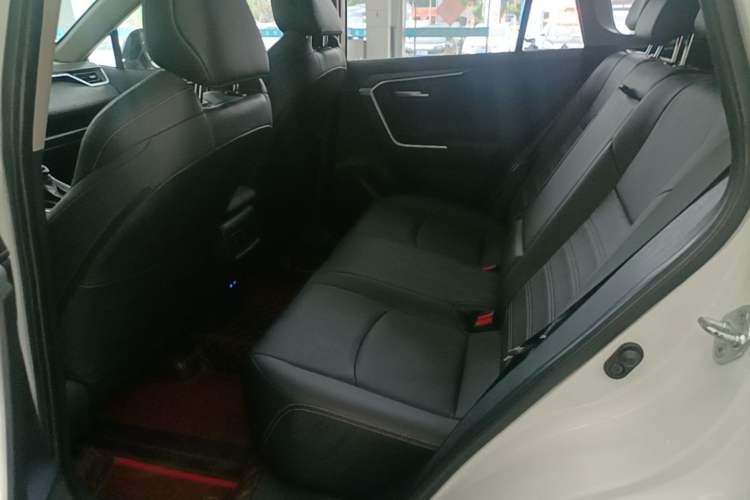 Used Toyota Wildlander 2022 2.0L CVT 4x4 Luxury PLUS Edition Left Rear Seat