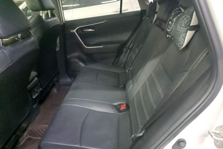 Used Toyota Wildlander 2022 2.0L CVT Two-Wheel Drive Luxury PLUS Edition Left Rear Seat