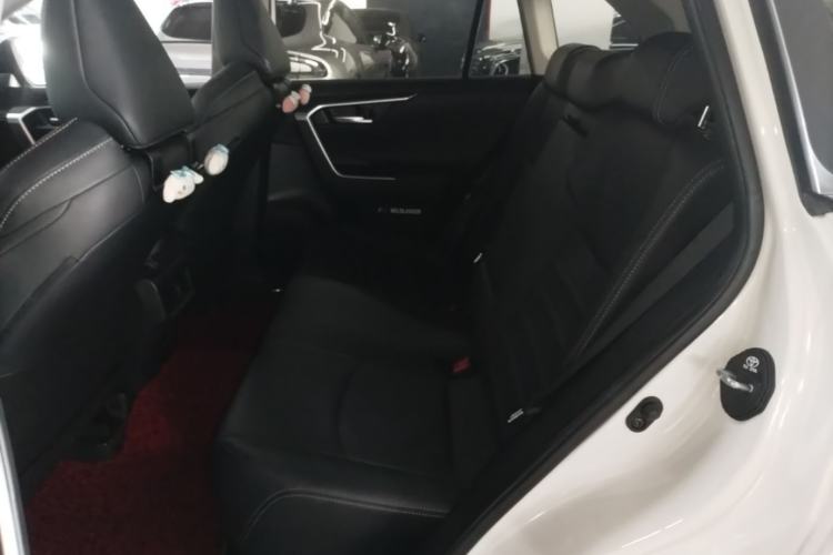Used Toyota Wildlander 2022 2.0L CVT Two-Wheel Drive Luxury PLUS Edition Left Rear Seat