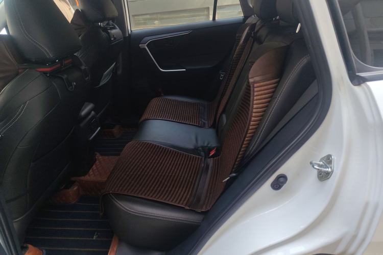 Used Toyota Wildlander 2022 2.0L CVT Two-Wheel Drive Leading Edition Left Rear Seat