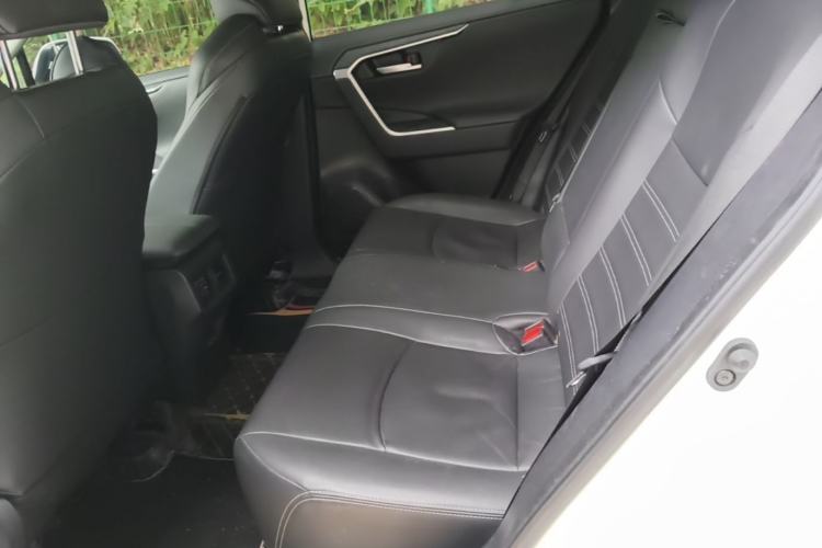 Used Toyota Wildlander 2022 2.0L CVT Two-Wheel Drive Luxury PLUS Edition Left Rear Seat