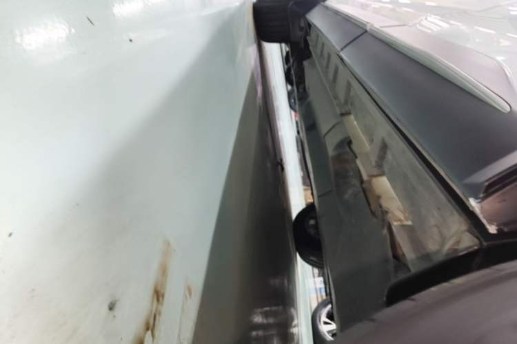 Used Toyota Wildlander 2022 2.0L CVT Two-Wheel Drive Luxury Edition Left Side Sill