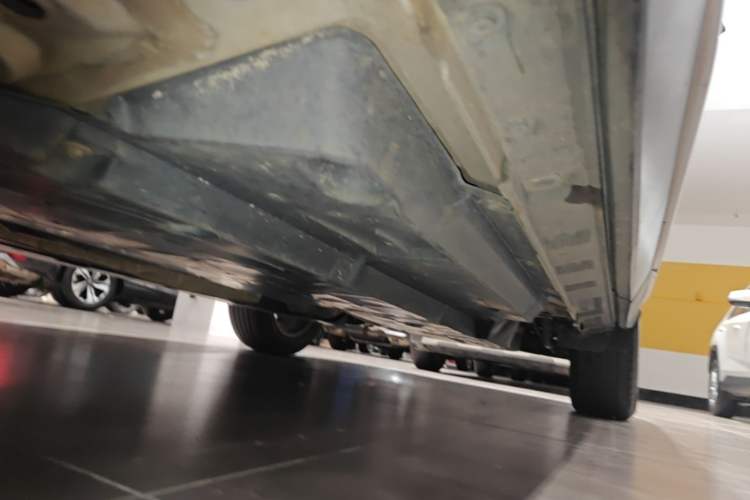 Used Toyota Wildlander 2022 2.0L CVT 4x4 Luxury PLUS Edition Left Side Sill